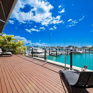  Holiday home Airlie Marina-front Luxury At 10 The Cove Australia